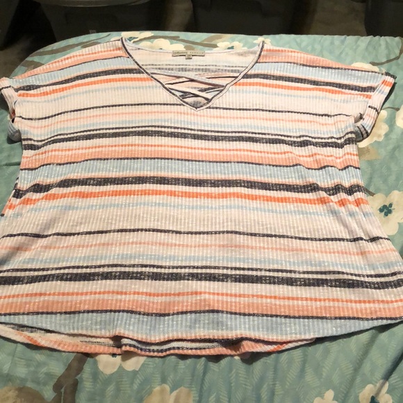 Absolutely Famous Tops - 7 for $10 absolutely famous 2X shirt